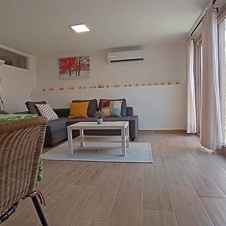 Vacanze Nella Casetta Pula Luaran gambar