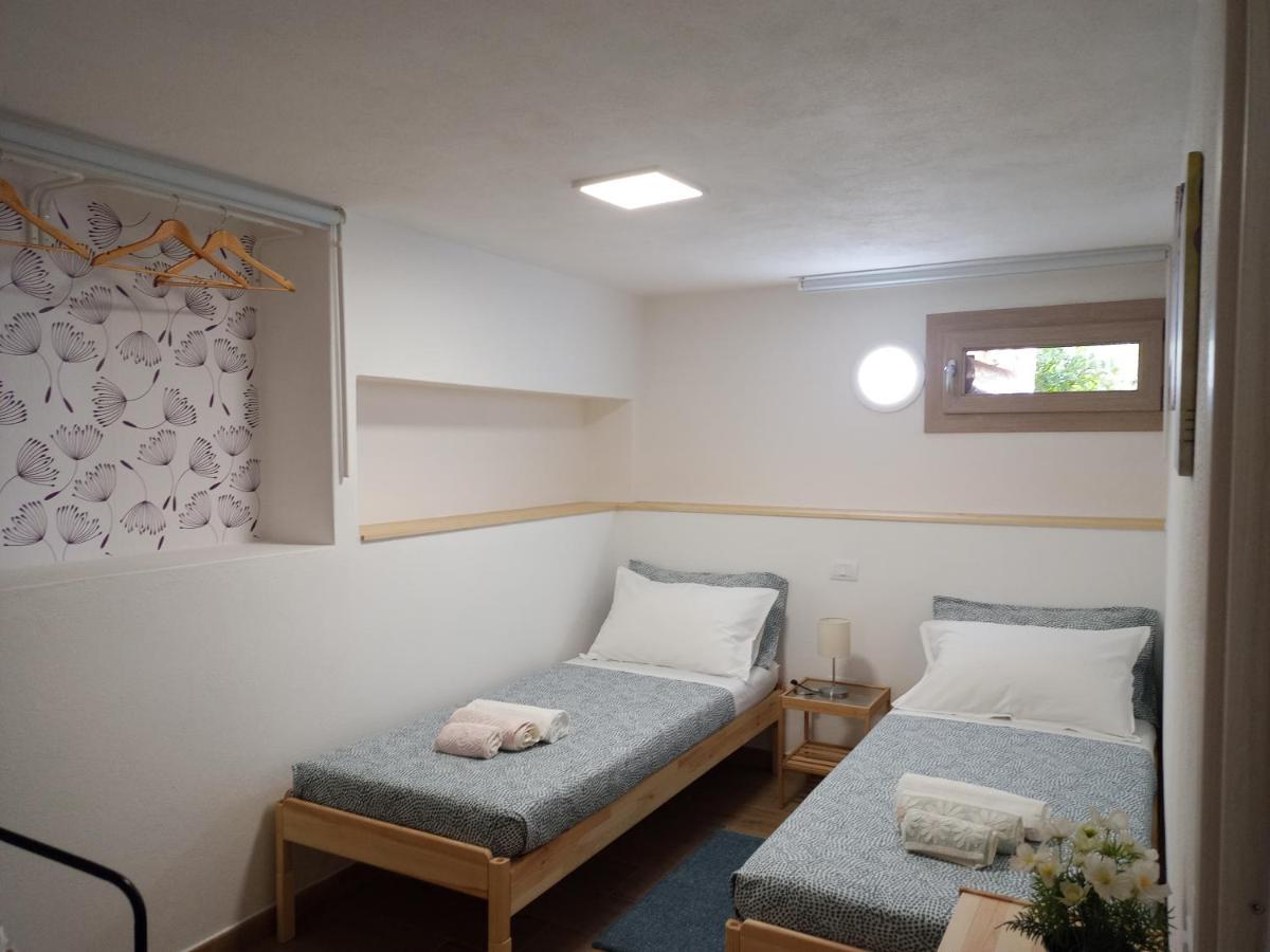 Vacanze Nella Casetta Pula Luaran gambar
